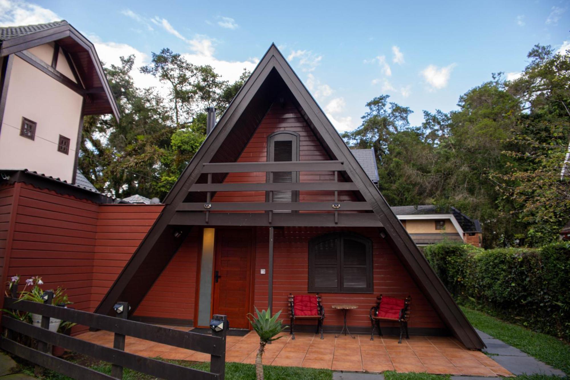 Chale Pinot Com Lareira Villa Campos do Jordão Buitenkant foto